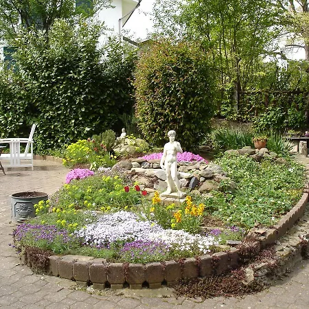 Bed and breakfast Desasi *